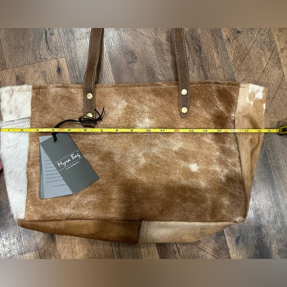 Myra Fawn & White Hairon Shoulder Bag - Picture 11 of 12